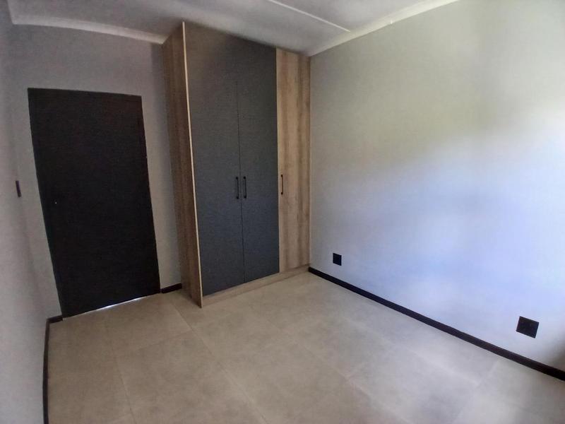 5 Bedroom Property for Sale in Stilbaai Wes Western Cape